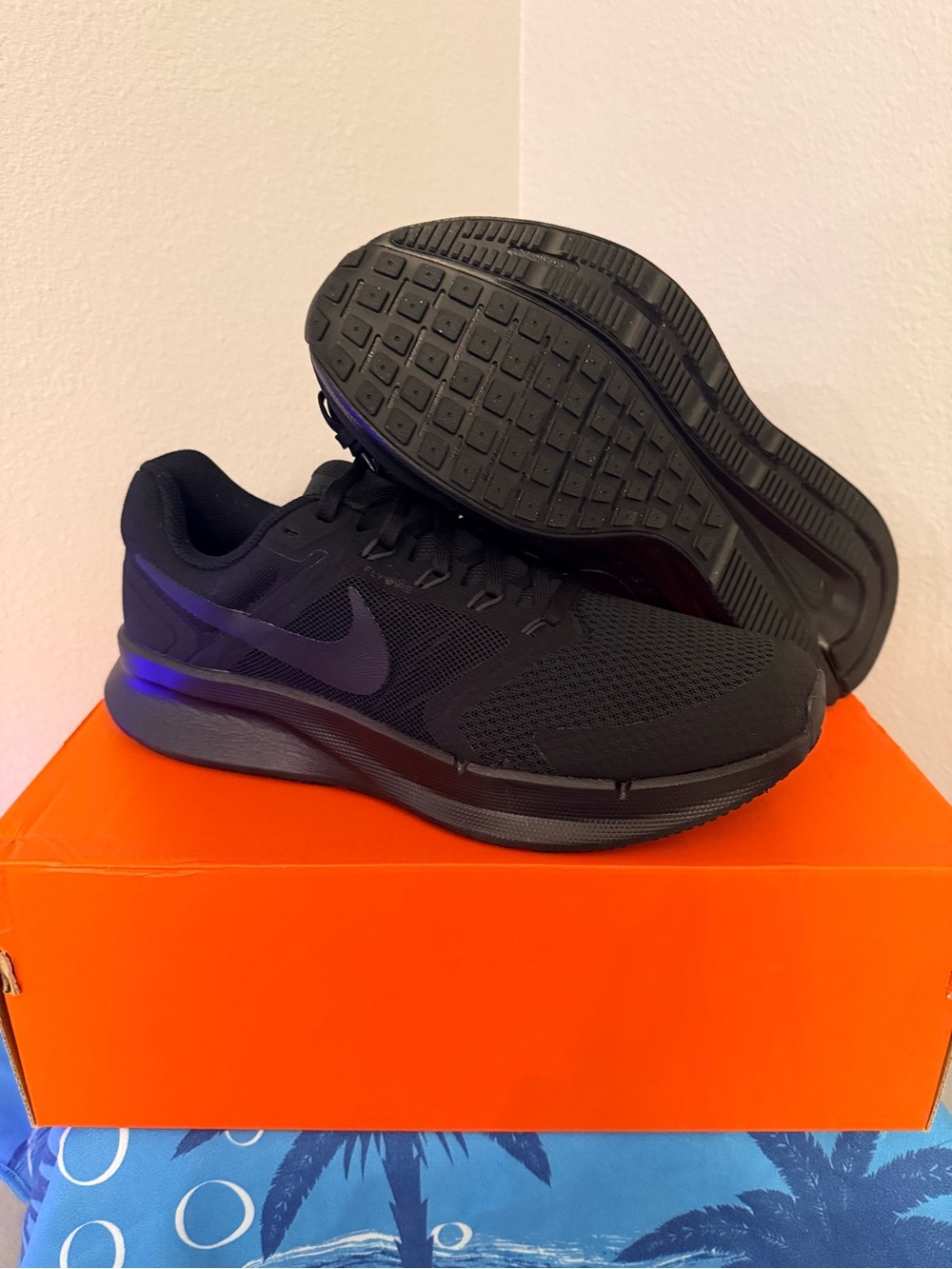 Nike Men’s Black Run Swift 3